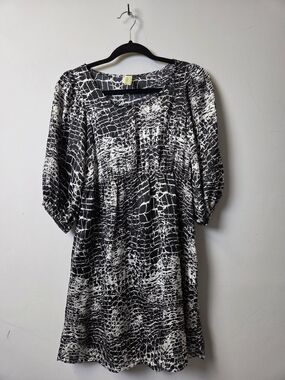 Black & White Crackle Print Long Sleeve Dress